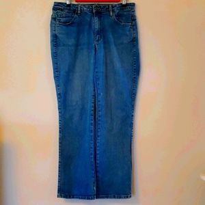 Aura petite boot cut jeans